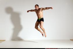 smax-streetfighter-spider-man-jump1