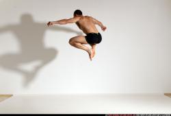 smax-streetfighter-spider-man-jump1