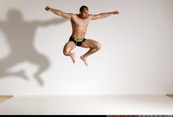 smax-streetfighter-spider-man-jump1