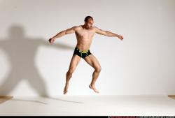 smax-streetfighter-spider-man-jump1