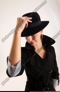 2015 05 RACHEL HAT POSE2 13