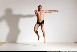 smax-streetfighter-spider-man-jump2