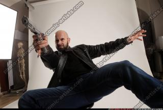 ross-pistol-pose3
