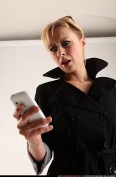 rachel-smartphone-browsing