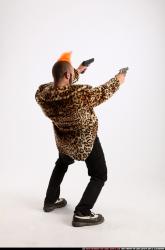 edgar-dual-pistols-pose5