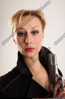 2015 06 RACHEL PISTOL POSE4 12