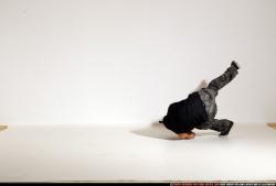 smax-streetfighter-somersault-pistol