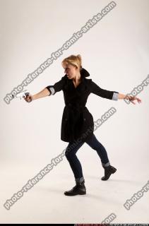 2015 07 RACHEL PISTOL POSE5 01 B