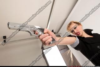 2015 07 RACHEL PISTOL POSE5 10