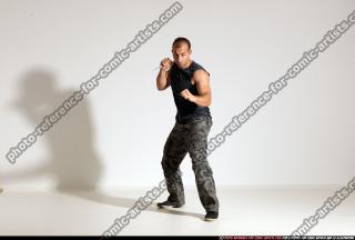 smax-streetfighter-knife-front-assault