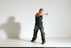 smax-streetfighter-knife-front-assault