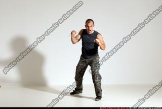 smax-streetfighter-knife-front-assault