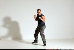 smax-streetfighter-knife-front-assault