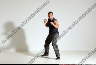 smax-streetfighter-knife-front-assault