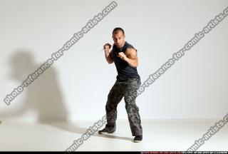 smax-streetfighter-knife-front-assault