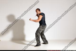 smax-streetfighter-knife-front-assault