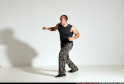 smax-streetfighter-knife-front-assault