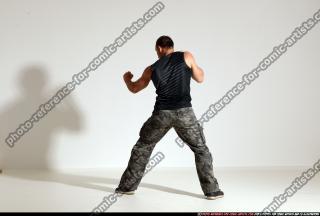 smax-streetfighter-knife-front-assault