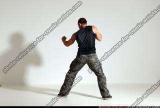 smax-streetfighter-knife-front-assault