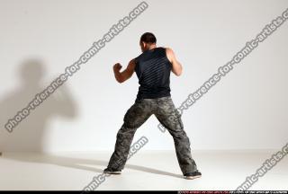 smax-streetfighter-knife-front-assault