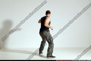 smax-streetfighter-knife-front-assault