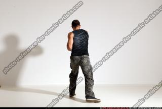 smax-streetfighter-knife-front-assault