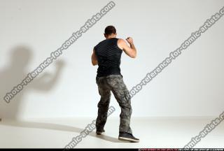 smax-streetfighter-knife-front-assault