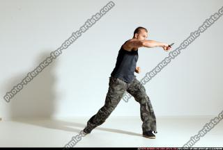 smax-streetfighter-knife-front-assault