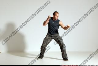 smax-streetfighter-knife-front-assault