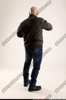 2015 08 ROSS PISTOL POSE7 04