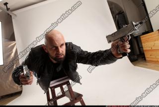 ross-dual-pistols-pose8