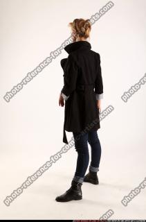 2015 08 RACHEL PISTOL POSE6 01 A