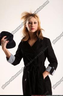 rachel-hat-pose3
