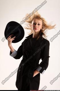 rachel-hat-pose3