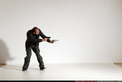 smax-streetfighter-running-shooting-dual-guns2