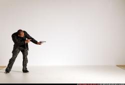 smax-streetfighter-running-shooting-dual-guns2