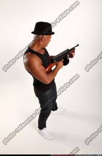 2015 10 MARCUS TOMMYGUN POSE2 05 A