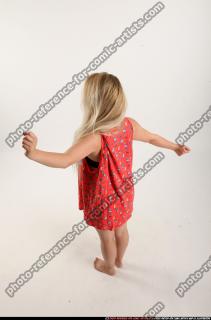 2015 10 KAYA DAILY POSE2 03 A