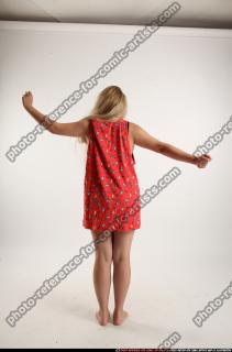 2015 10 KAYA DAILY POSE2 04 C