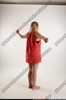 2015 10 KAYA DAILY POSE2 05 C