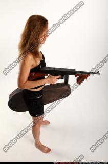 2015 11 AGNES TOMMYGUN CASE POSE 06 A