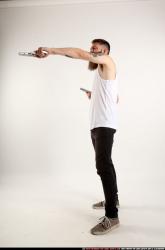 oscar-dual-pistols-pose2