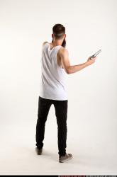 oscar-dual-pistols-pose2