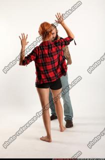 2015 11 EDGAR KNIFE POSE1 02