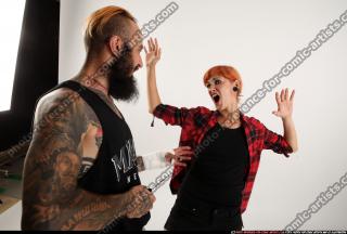 2015 11 EDGAR KNIFE POSE1 08