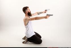 oscar-dual-pistols-pose3