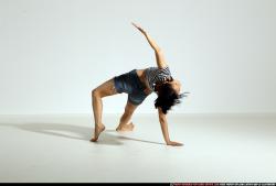 smax-angelica-yoga-camatkarasana-pose