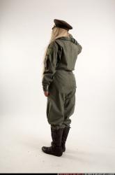 kayaa-uniform-salute-pose