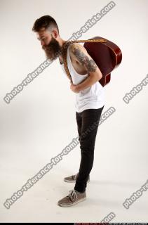 oscar-guitar-taking-bow