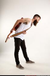 oscar-guitar-taking-bow